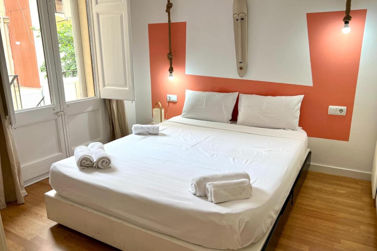 Centric 2 Bedroom With A Private Lovely Terrace * Barcelone