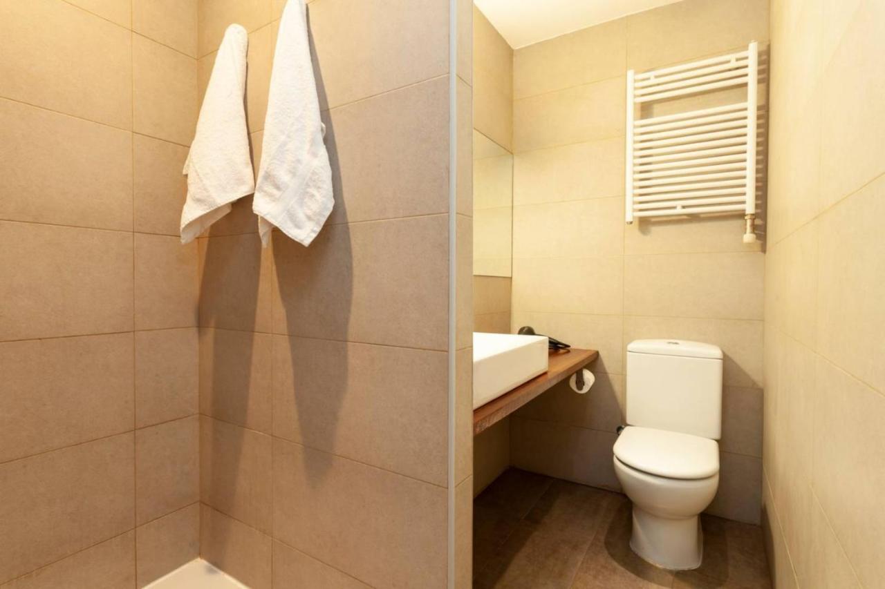 Centric 2 Bedroom With A Private Lovely Terrace Appartement Barcelone